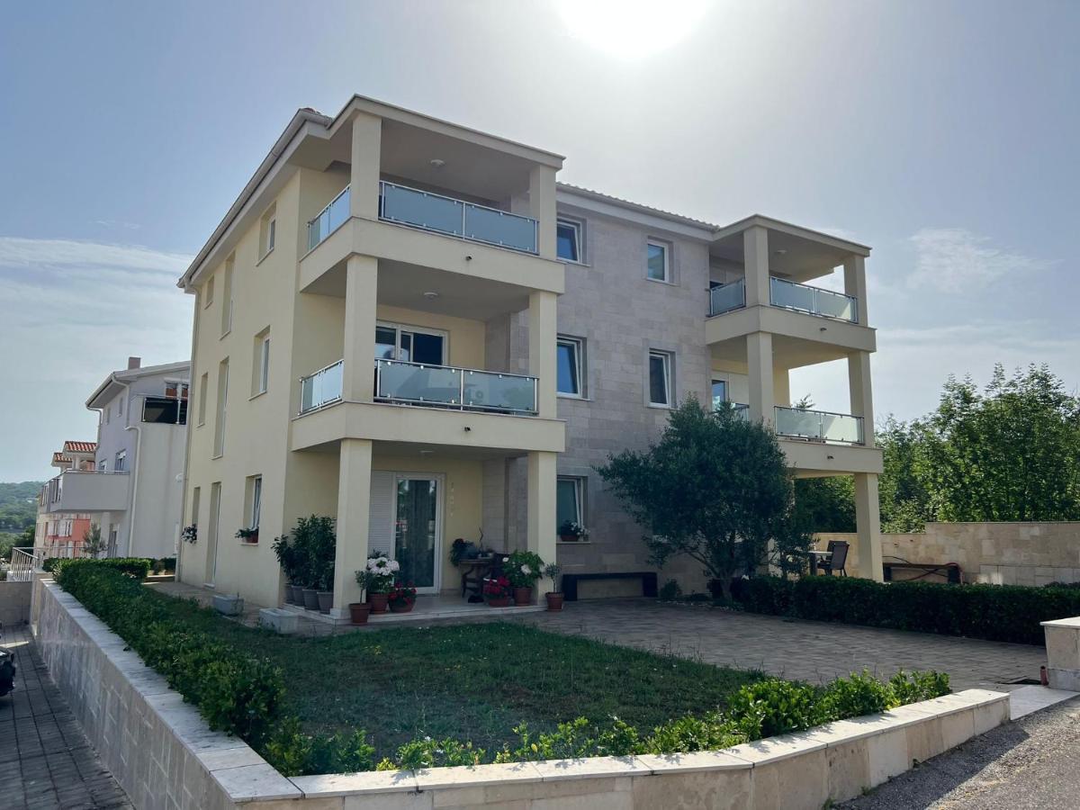 Apartman Sven Malinska Exterior foto